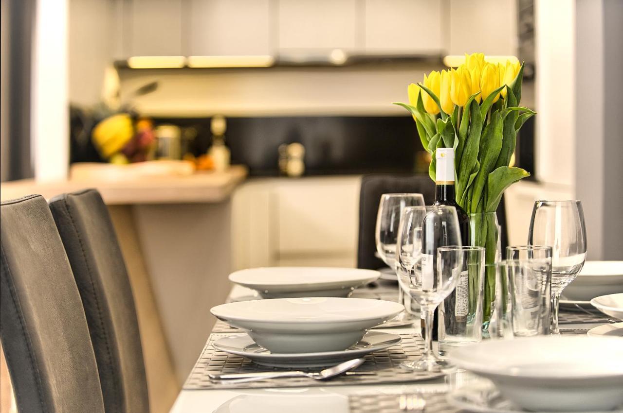 Exclusive 2 Bedroom Apartment Old Town - 2 Baths, Balcony And View - By Prague City Apartments Exteriör bild